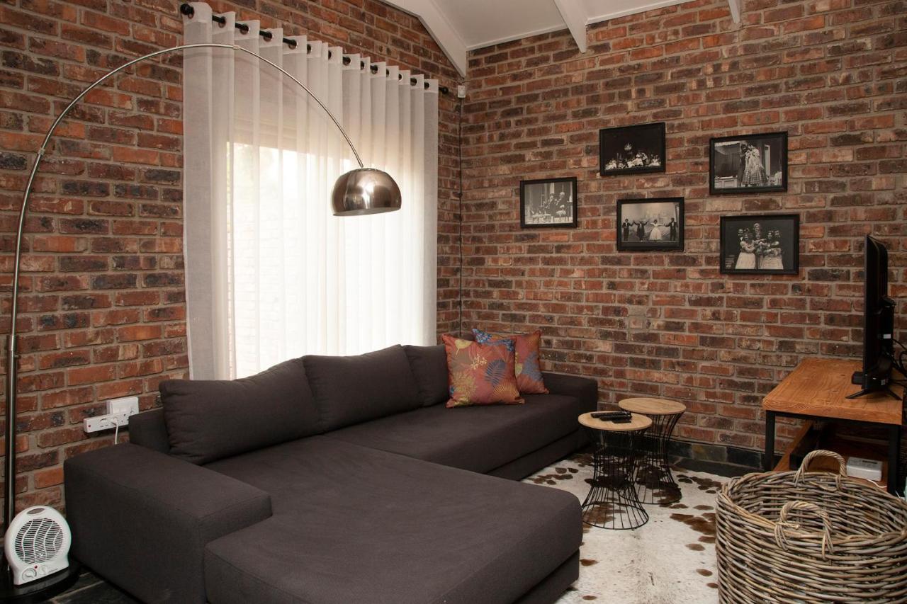 Tarry-Stone Cottages Dullstroom Εξωτερικό φωτογραφία